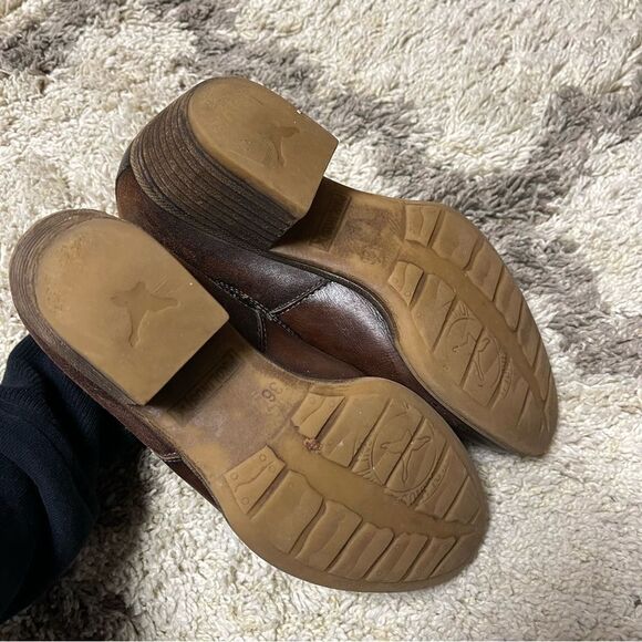 Pikolinos slip on leather shoes - Picture 4 of 5